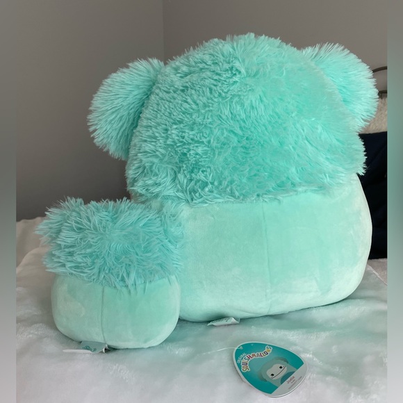 Joelle Bigfoot Bundle Squishmallows 🩵 - Picture 5 of 5